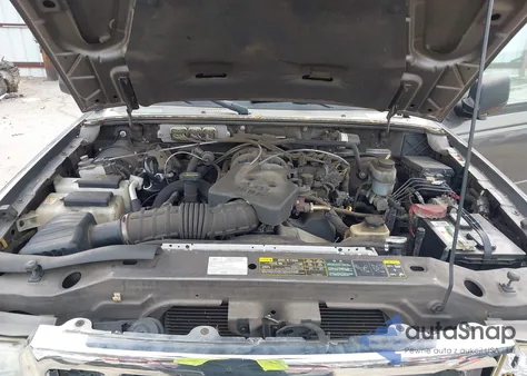 2010 Ford Ranger Sport/Xlt from USA, damaged, VIN 1FTKR4EE0APA22664